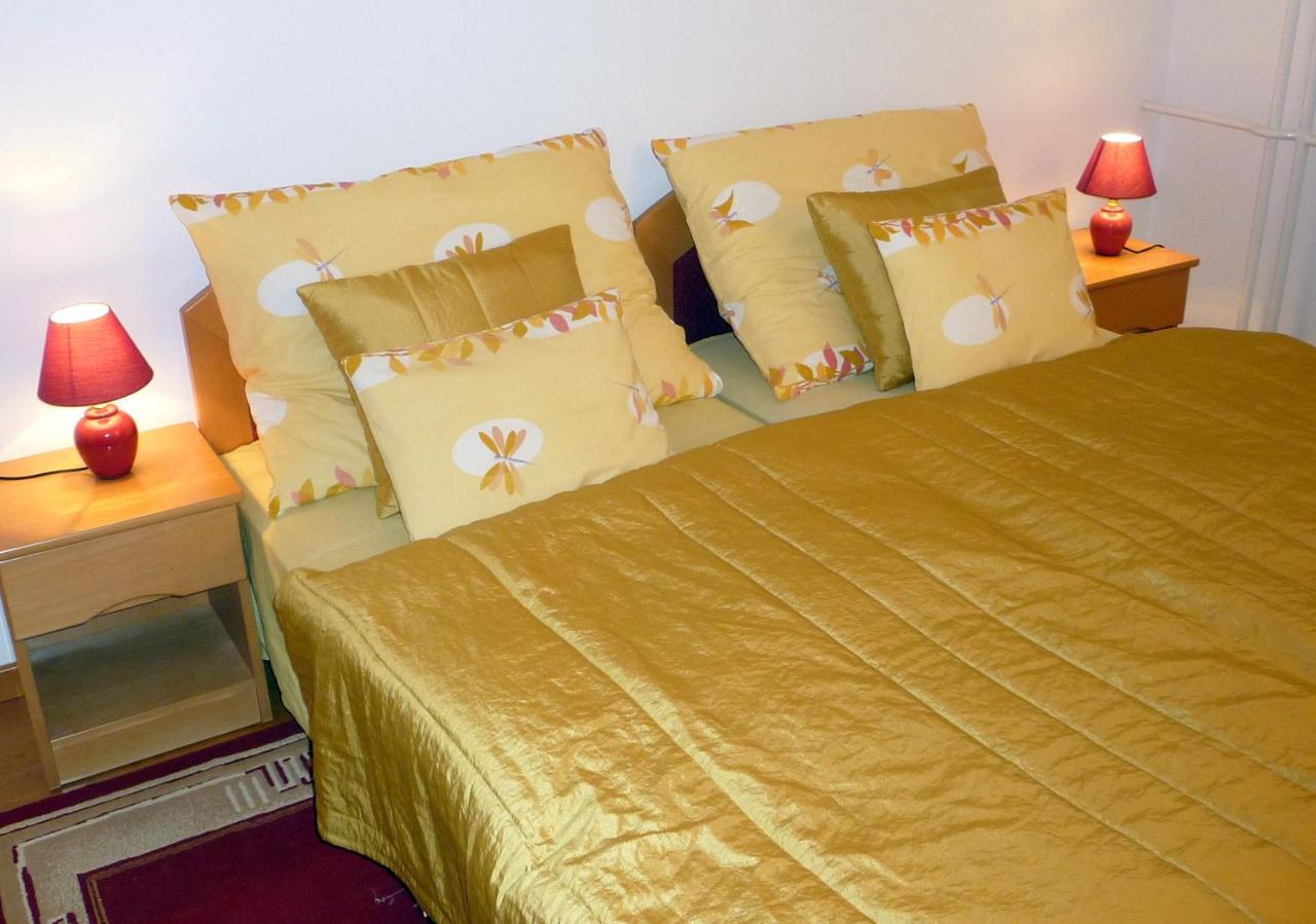 Balaton Art Guesthouse Balatonszárszó Dış mekan fotoğraf